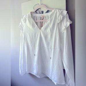 Beautiful blouse for skies are blue